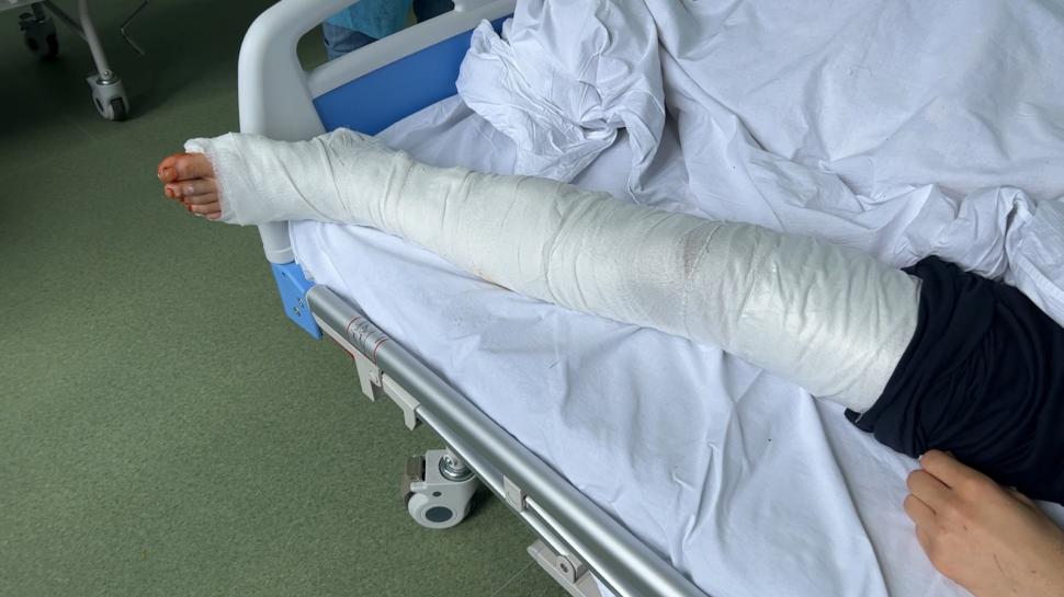 Un tânăr împușcat în Kiev a mers 5 zile pe jos pentru a ajunge în România 754433