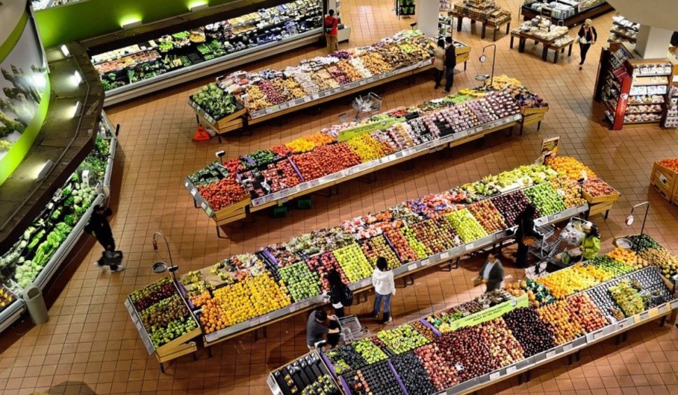 Alimentele de bază, raționalizate în Rusia. Marile supermarketuri vor limita cumpărăturile pentru a combate specula