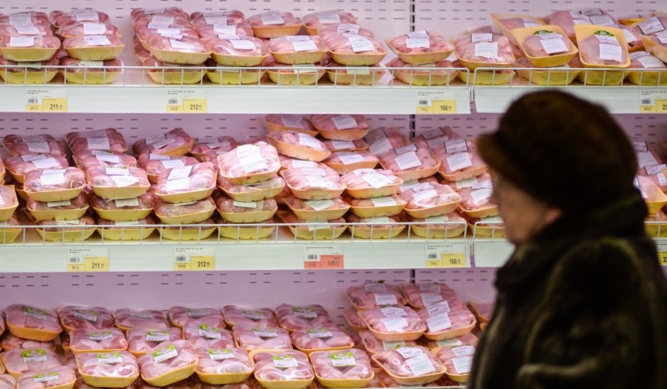 Primul supermarket din Marea Britanie care schimbă numele celebrului produs din carne de pui Chicken Kiev în Chicken Kyiv, în semn de solidaritate cu Ucraina