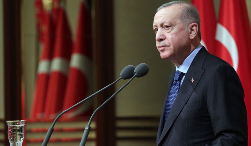 Erdogan a vorbit cu Putin la telefon. L-a îndemnat să declare încetarea focului în Ucraina şi să semneze un acord de pace