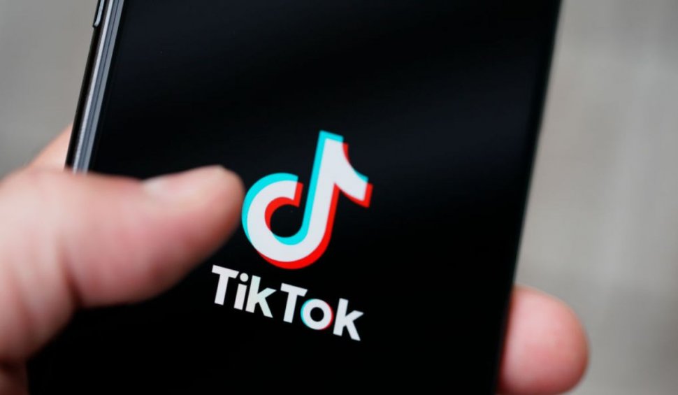 TikTok își suspendă parțial serviciile în Rusia