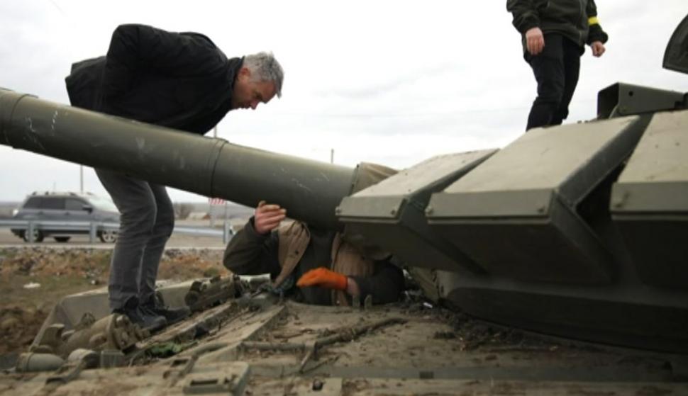 Mesajul lui Ruslan, un sanitar de la morga din Nicolaev, către prietenii din Crimeea: "Familia mea se ascunde în pivniță din cauza voastră. Monștrilor!" 754877