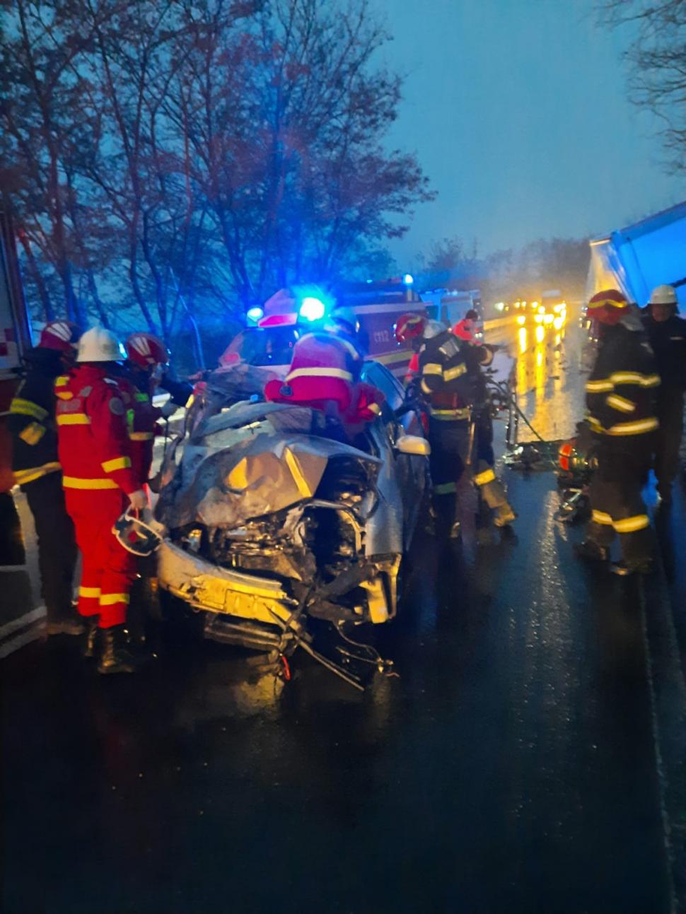 O femeie și un bărbat au murit într-un accident cumplit produs în județul Bacău 754962