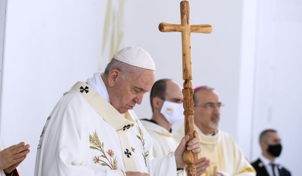 Papa Francisc, apel la pace: "Mă rog pentru tinerele mame şi copiii lor care fug de război și foamete"