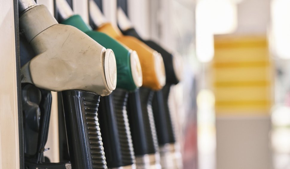 Prețul benzinei și motorinei ar putea ajunge 12 lei pe litru anul acesta, avertizează analiștii economici