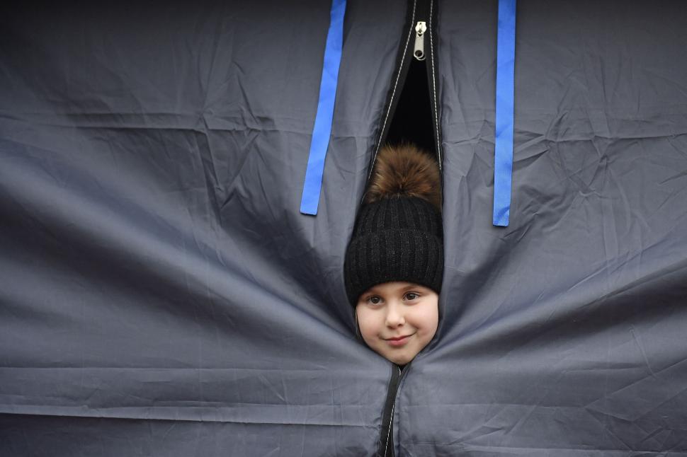 Război în Ucraina | Creşte numărul victimelor civile. Forţele ruse au atacat un spital de copii din Mariupol | Antena 3 transmite LIVE 24 din 24 755254