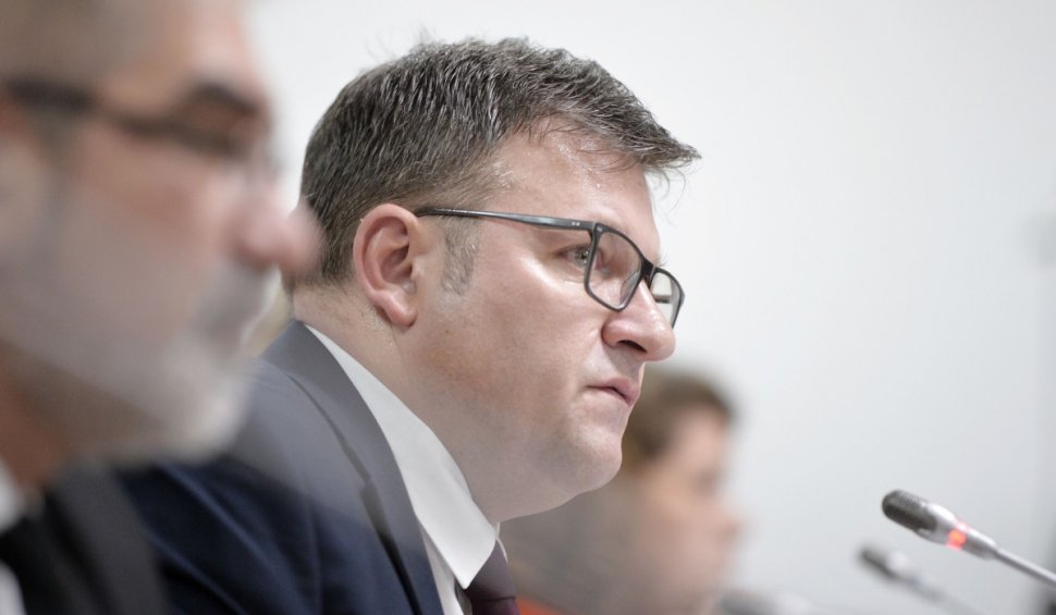 Ministrul Marius Budăi trimite Inspecția Muncii la benzinării