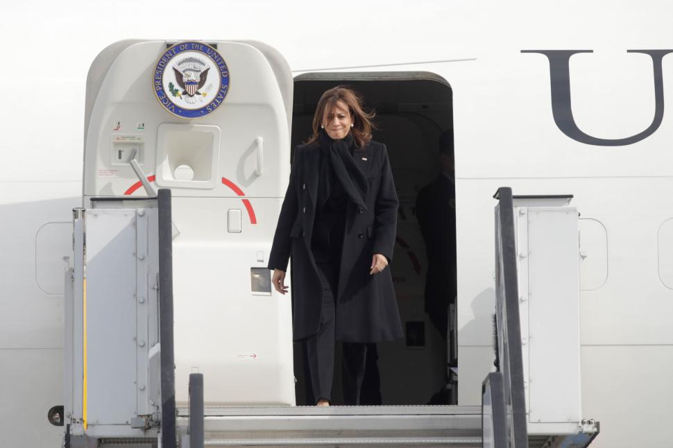 Vicepreședintele SUA, Kamala Harris, și președintele României, Klaus Iohannis, întâlnire istorică, la Palatul Cotroceni | Editie eveniment la Antena 3 755731