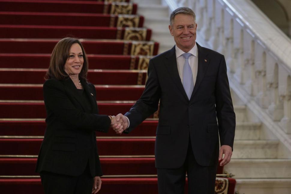 Vicepreședintele SUA, Kamala Harris, și președintele României, Klaus Iohannis, întâlnire istorică, la Palatul Cotroceni | Editie eveniment la Antena 3 755752
