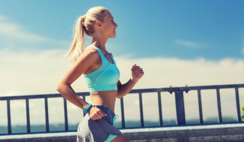 Cum să-ți monitorizezi pulsul sau oxigenul în timpul activităților fitness
