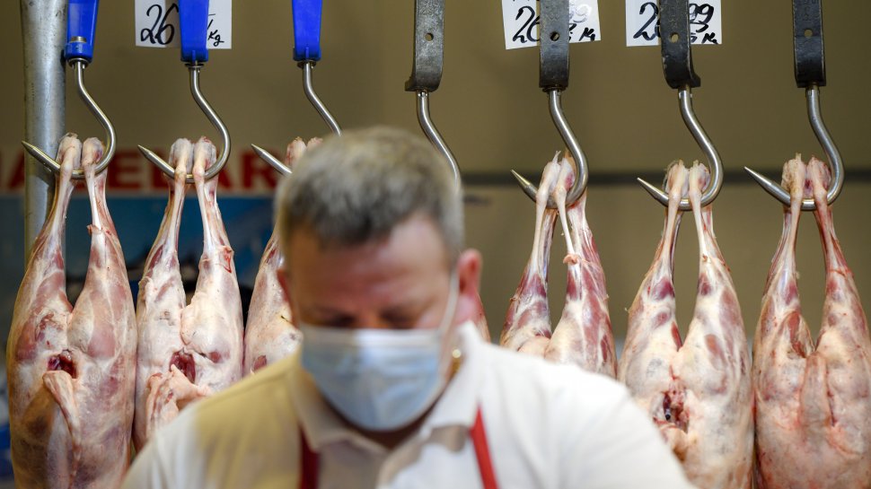 Se scumpește carnea de miel pentru Paște 2022. Cât va costa un kilogram de carne
