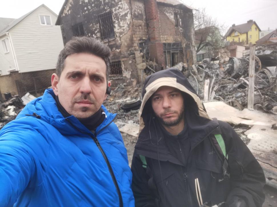 Cristi Popovici, despre experienţa sa pe frontul din Ucraina: "Alarme, bubuituri și sunetul mitralierelor. Războiul abia începuse şi aveam să-l trăim pe pielea noastră” 756382