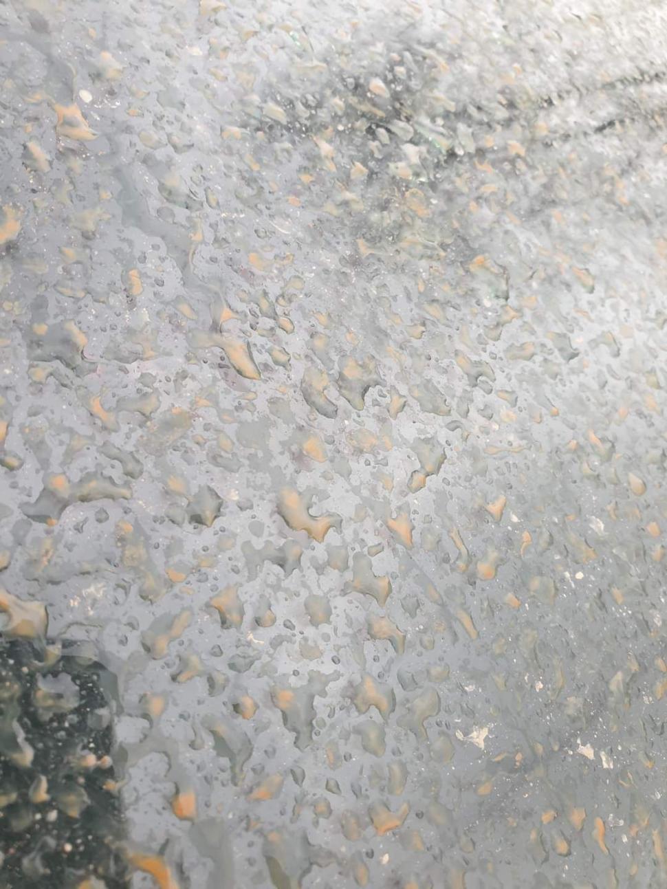 Nor de praf saharian în vestul României | Maşini şi clădiri, acoperite de praf în Timişoara 756519