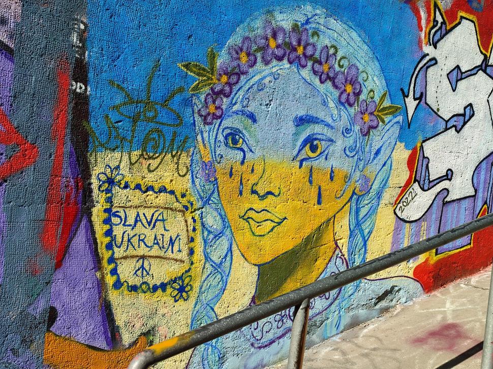Artiștii stradali susțin Ucraina | Mesaje de pace ilustrate pe zidurile din întreaga lume 756786