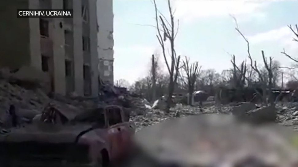 Imagini cutremurătoare la Cernihiv. O familie întreagă a fost ucisă de o rachetă a armatei ruse