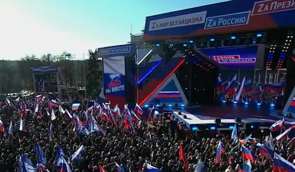 Zeci de mii de ruşi sărbătoresc pe stadion cei 8 ani de la anexarea Crimeei | Teroarea şi bombardamentele continuă în Ucraina 756944
