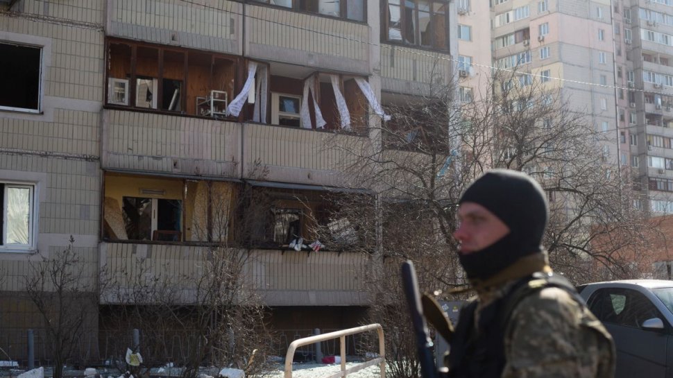 Ucraina refuză să predea Mariupol, Rusia avertizează asupra unei "catastrofe" umanitare