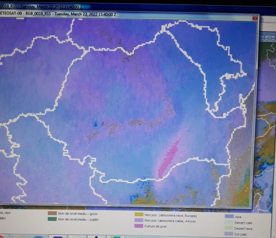 Norii de praf din Bărăgan au ajuns în Bucureşti. Cum arată Capitala în aceste momente 757423