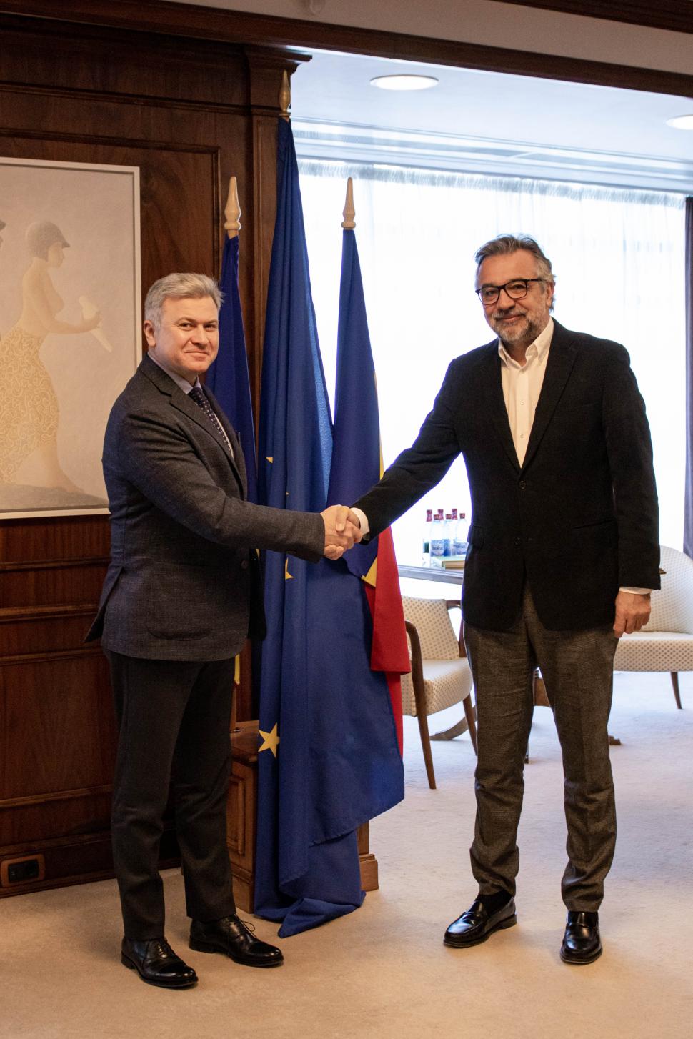 Ministrului Culturii, Lucian Romașcanu, s-a întâlnit cu Ambasadorul Republicii Moldova la București 757951