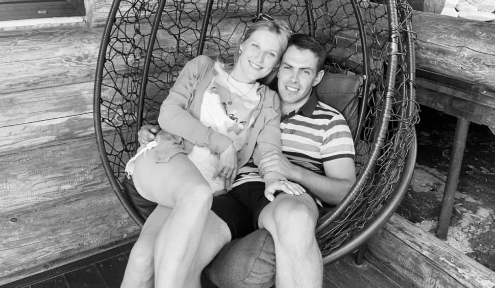 "Viața mea stă lângă mine, într-un sicriu închis". Irina, o ucraineancă, este văduvă la 25 de ani | Drama unui cuplu tânăr destrămat de război 758214