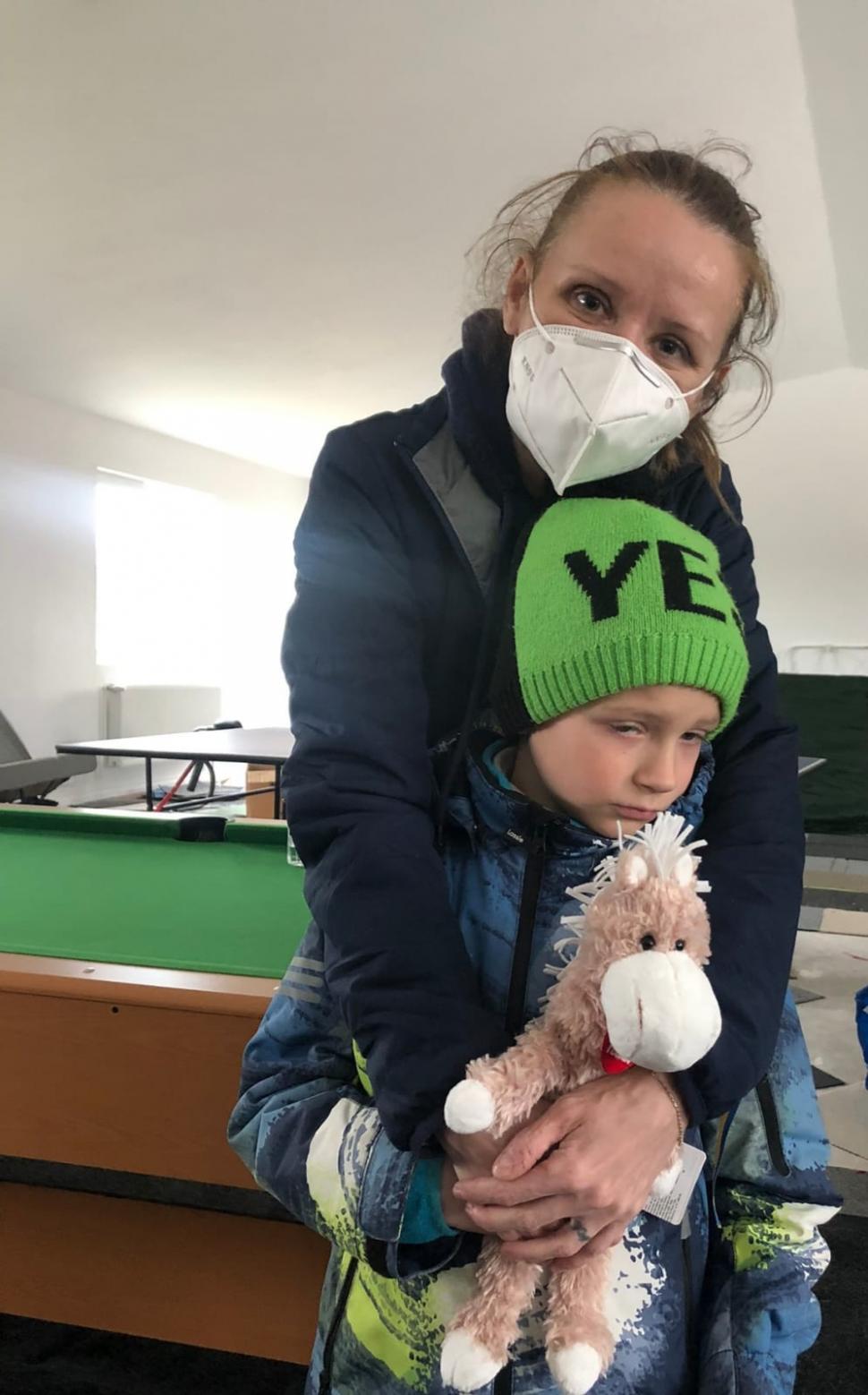 Copilărie furată de război şi de boală. Drama a zeci de copii ucraineni ajunși în România: ”Am rămas şi fără medicamente, fără tratament pentru fetiţă” 758333