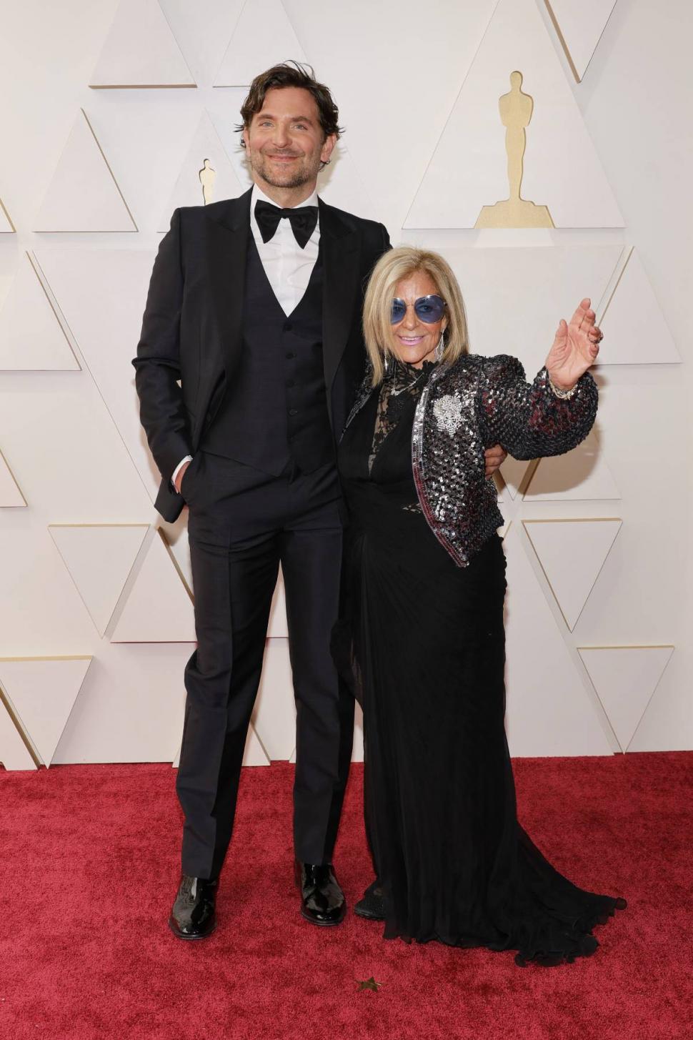 Cele mai spectaculoase ținute pe covorul roșu la Oscar 2022 | Ce au purtat vedetele 758388