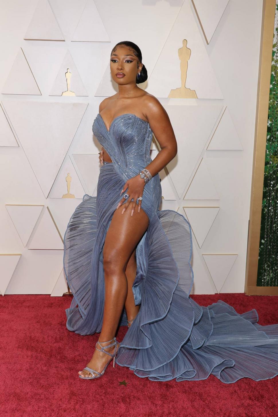 Cele mai spectaculoase ținute pe covorul roșu la Oscar 2022 | Ce au purtat vedetele 758405