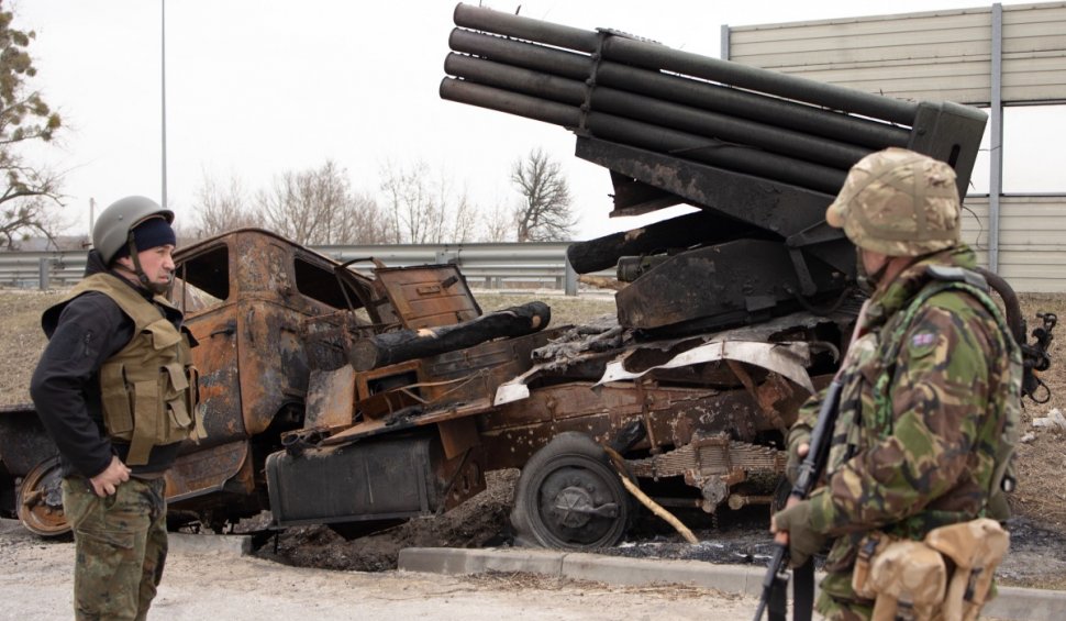 Statele Unite observă că armata rusă a început deja retragerea trupelor din zona Kievului