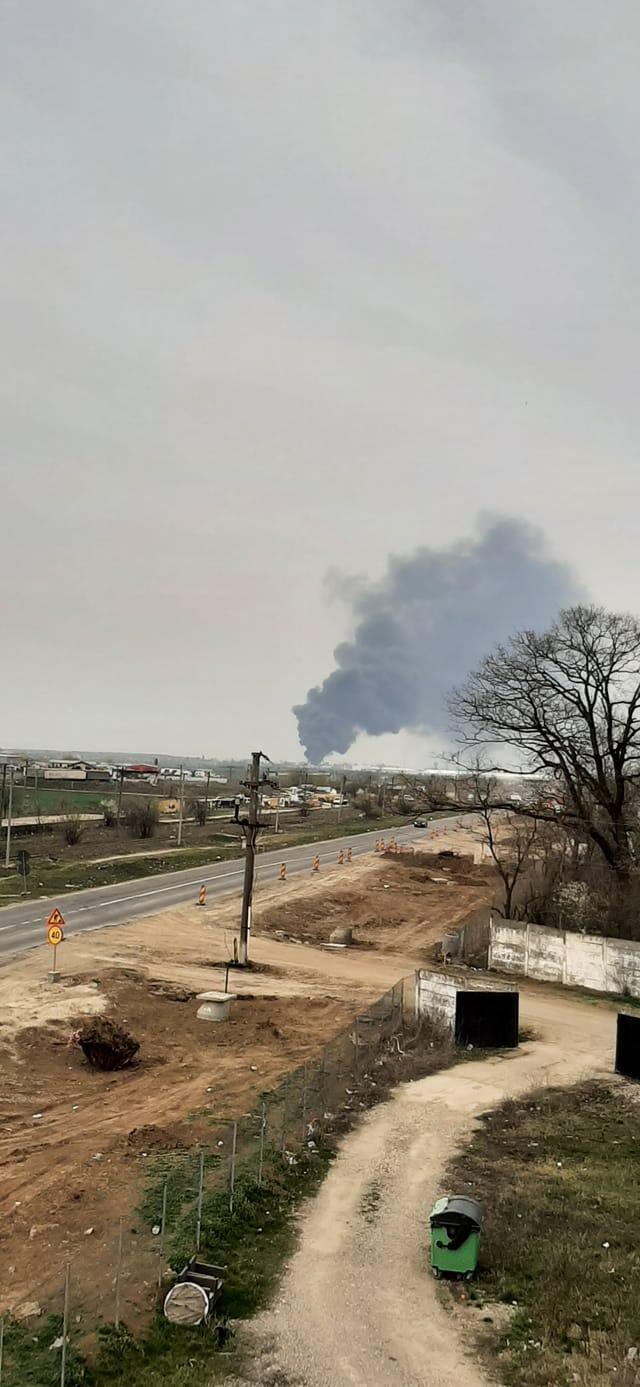 Incendiu puternic la marginea Bucureştiului. Traficul auto, blocat în zona Glina | RO-ALERT: Evacuaţi zona, luaţi măsuri de adăpostire şi protecţie 758981
