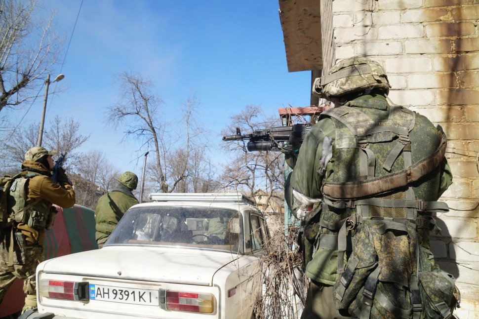 General ucrainean, mesaj pentru forţele ruse: "Luaţi-vă înapoi toate vehiculele şi plecaţi acasă, cât mai sunteţi încă în viaţă"