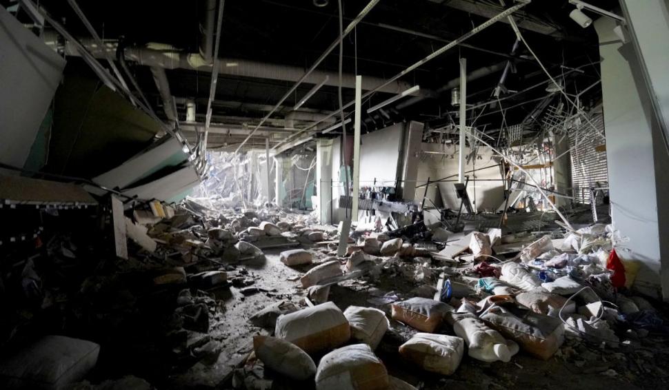 Imagini dramatice cu mall-ul din Kiev distrus de armata rusă 759306