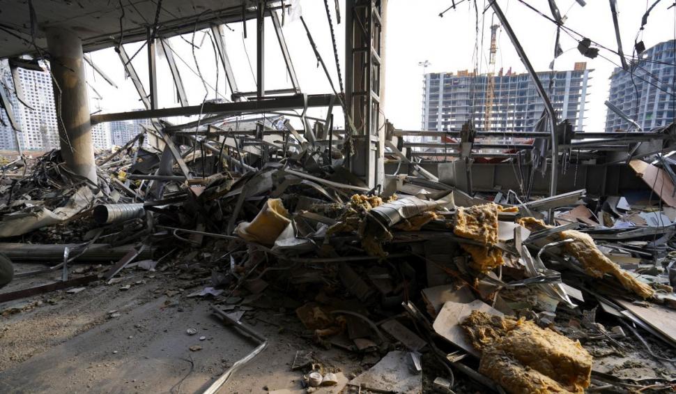Imagini dramatice cu mall-ul din Kiev distrus de armata rusă 759317
