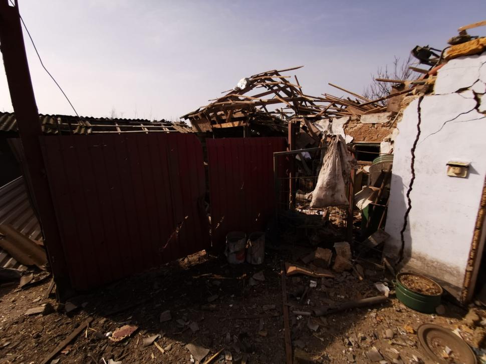 Cristi Popovici, trimisul special Antena 3 în Ucraina: "Suntem într-o zonă a nimănui, între Nicolaev şi Herson. Pe șosea se văd peste tot urme de bombardamente" 759405