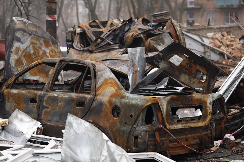 Cristi Popovici, trimisul special Antena 3 în Ucraina, martor al bombardamentelor din Odesa şi Nicolaev: "Armata rusă trage cu bombe cu dispersie în rafală ţintind şi în parcuri, scoli şi gradiniţe"  759772