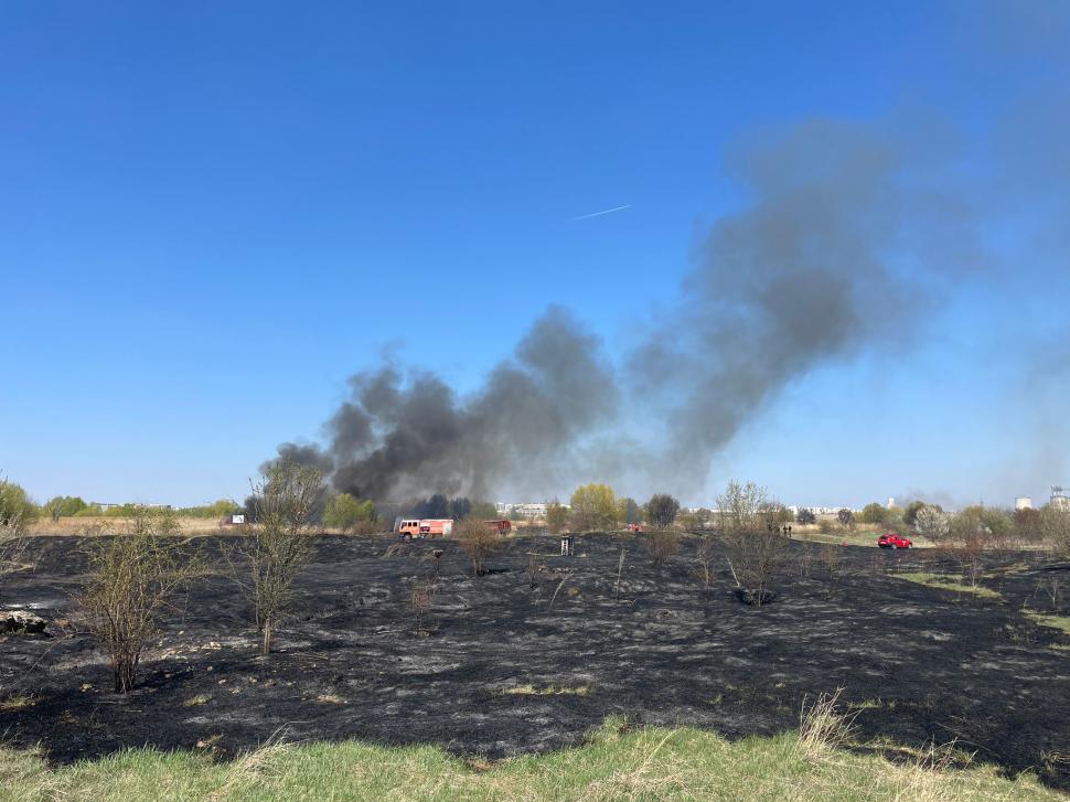 Directorul ANM anunță în ce direcție se va îndrepta norul de fum provocat de incendiul din Delta Văcărești 759995