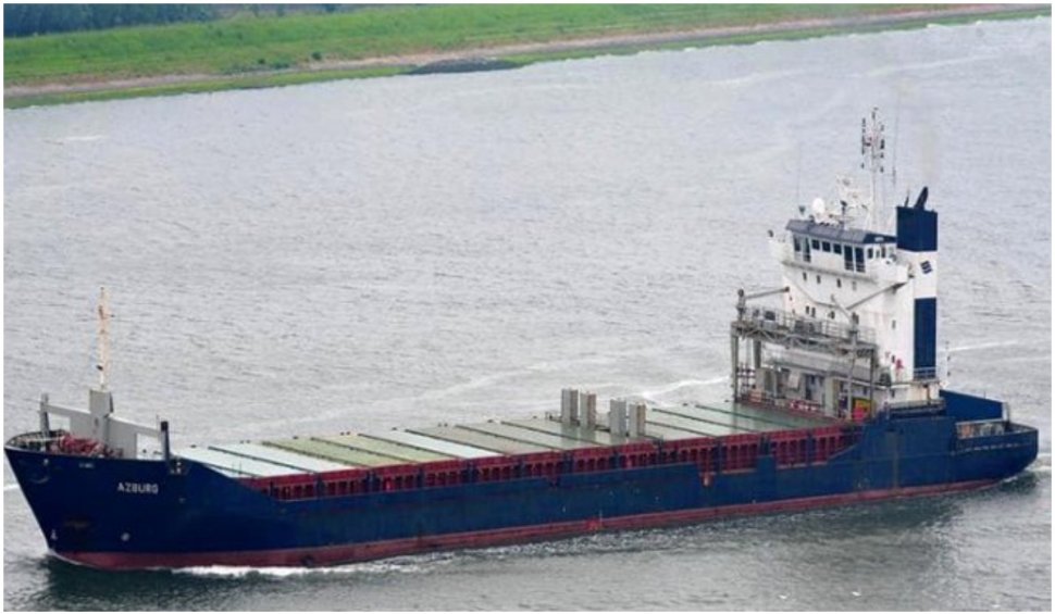 O navă civilă atacată de armata rusă se scufundă în portul Mariupol, anunță Ucraina