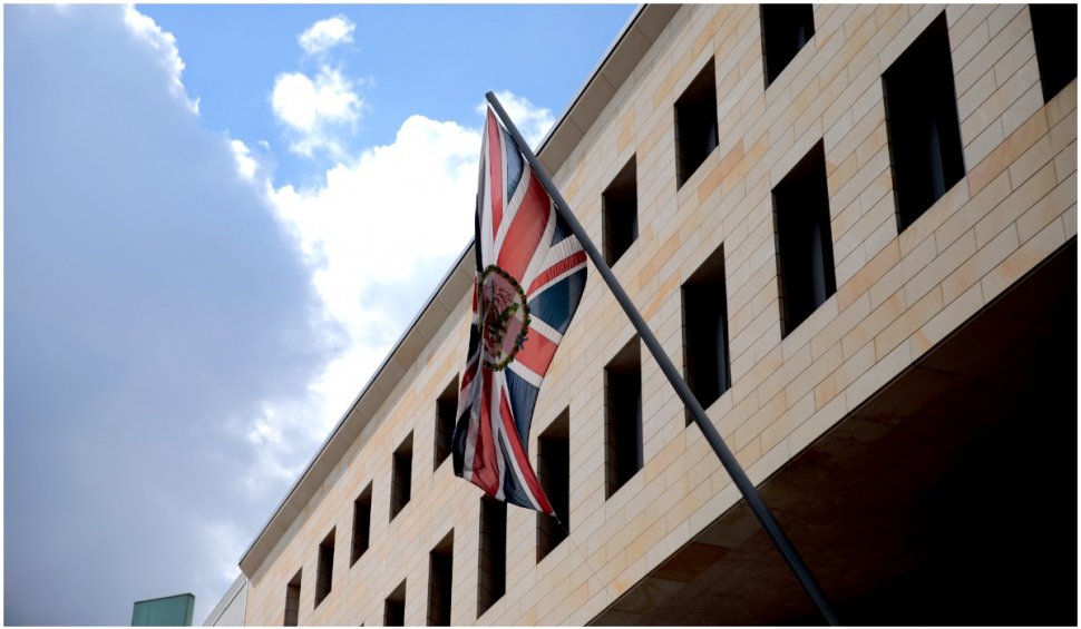 Agent de securitate britanic care lucra la Ambasada Marii Britanii din Berlin, acuzat că spiona pentru ruși