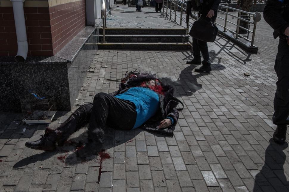 Ministru ucrainean: "Vă va aminti de al Doilea Război Mondial" | Rușii au bombardat la Kramatorsk o gară cu 4.000 de oameni și au ucis zeci de civili, inclusiv copii 760888