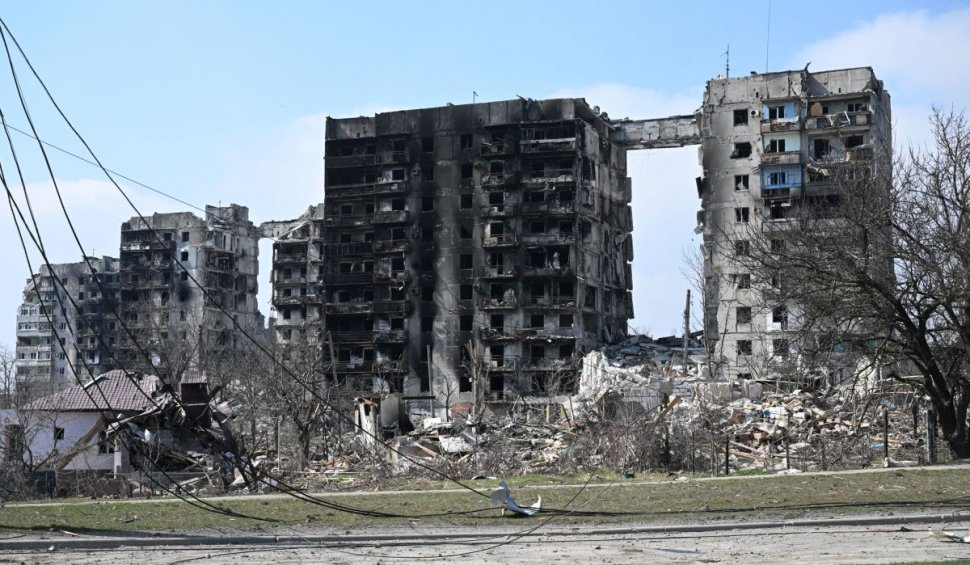 Zelenski: Zeci de mii oameni, uciși la Mariupol | Indicii masive privind crime de război, spune ministrul german de externe