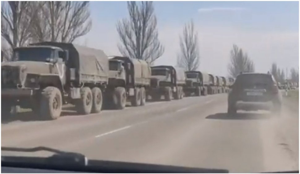 O coloană uriaşă, formată din vehicule militare ruseşti, se îndreaptă spre Donbas