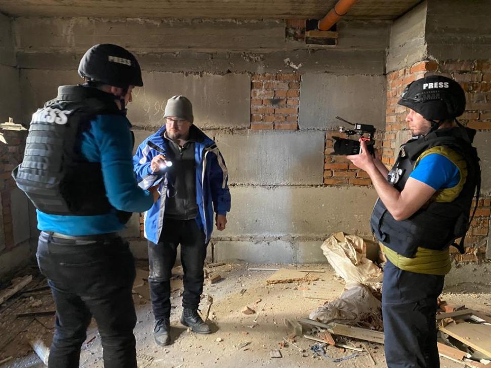 Cristi Popovici, trimisul special Antena 3 în Ucraina, mărturii din iadul războiului: "Da, ne-a fost teamă, am trăit periculos, dar asta este realitatea de pe front" 761825