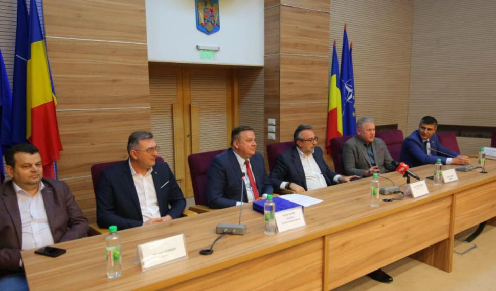 Lucian Romaşcanu: "E o bucurie să vezi cum monumente istorice, stâlpi de memorie și de cultură, sunt restaurate" 761874