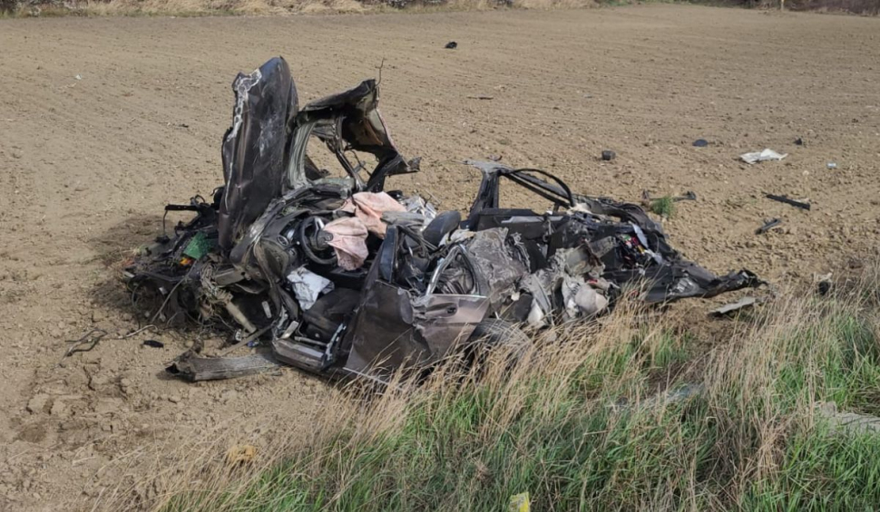 Un bărbat de 78 de ani, care conducea cu peste 200 km/h, a provocat un accident cu trei morţi pe "Drumul Morţii", în Bacău