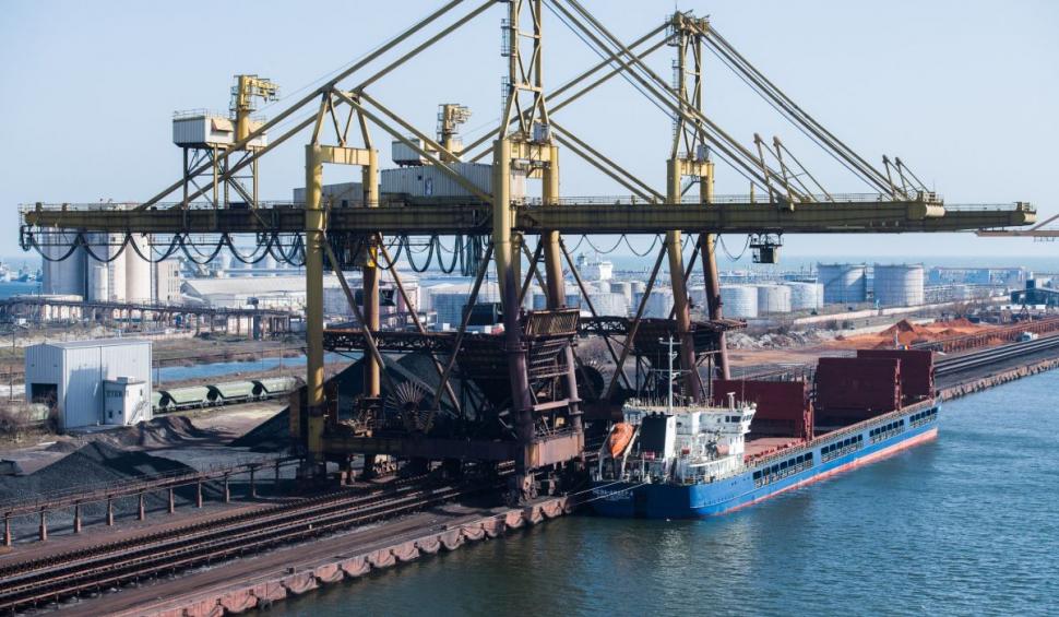 România interzice navele ruseşti în Porturile din Marea Neagră