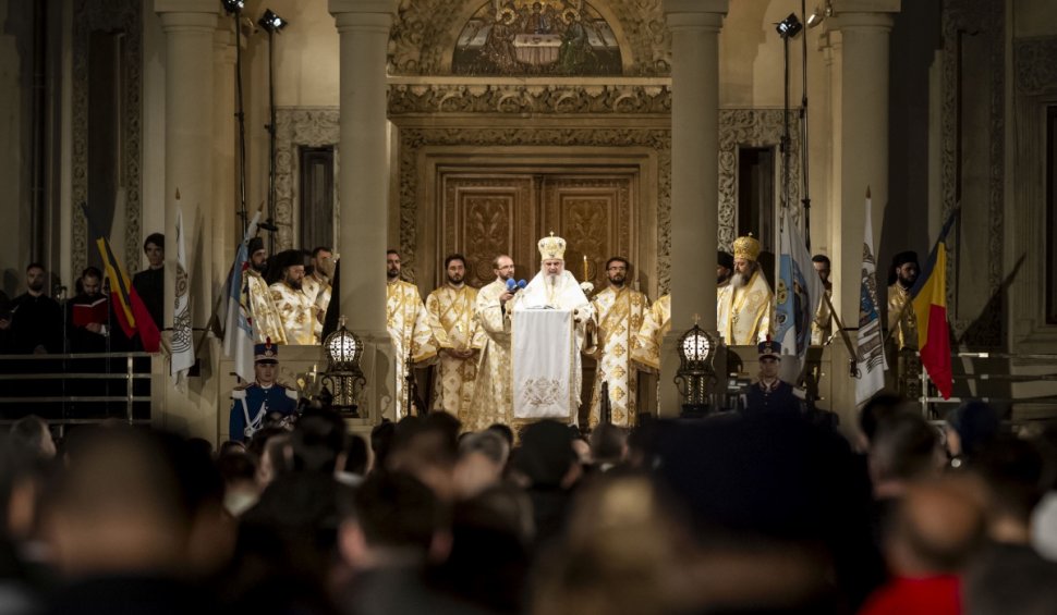 Programul liturgic de la Catedrala Patriarhală, de la Duminica Floriilor până la Izvorul Tămăduirii