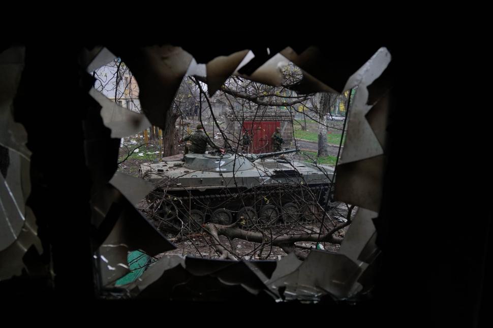 Rușii și-au ținut promisiunea și au lansat "surpriza explozivă" la Azovstal | Ce se vede în imaginile filmate de cecenii trimiși să lupte la uzină 763141