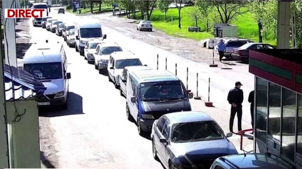 Coloane de mașini din Transnistria spre Moldova. Oamenii fug de război