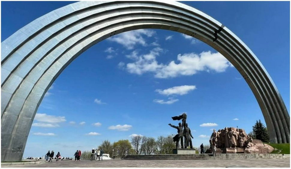 Monumentul în cinstea prieteniei dintre popoarele ucrainene și ruse urmează să fie demolat la Kiev
