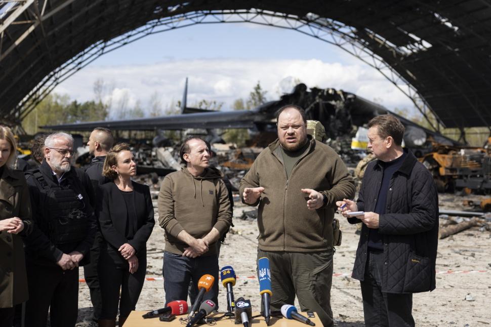 Primele imagini cu Florin Cîțu în Ucraina: "Ceea ce am văzut deschide ochii lumii asupra acțiunilor Rusiei" 764385