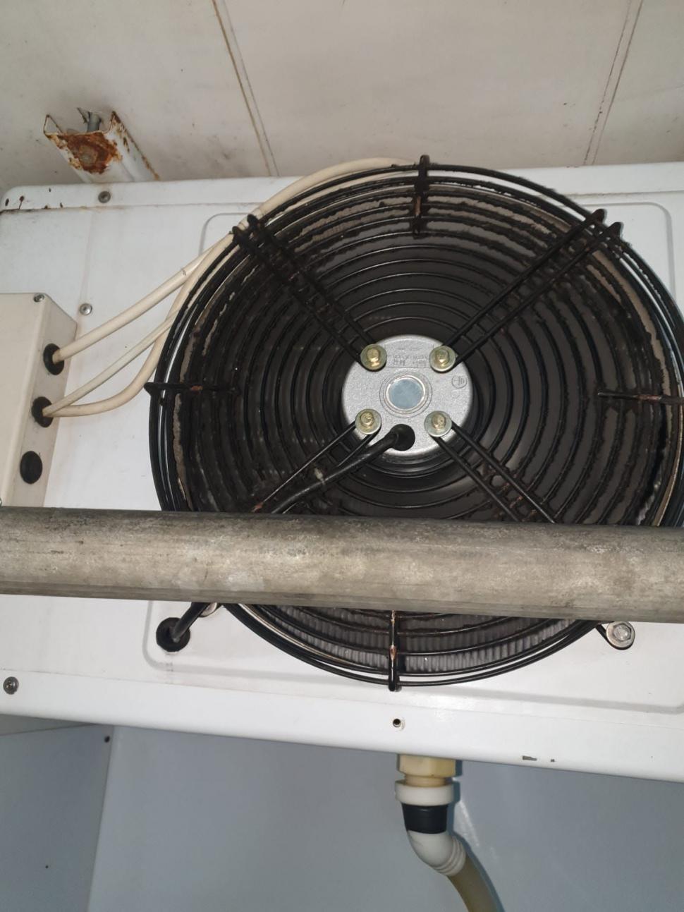 Nereguli grave găsite de ANPC la 38 din 39 comercianți din Hala Obor. Inspectorii cer închiderea definitivă a două unități 764425